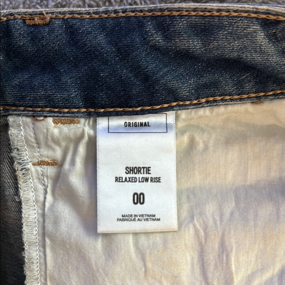Express Women's Distressed Blue Denim Shorts - Picture 4 of 5